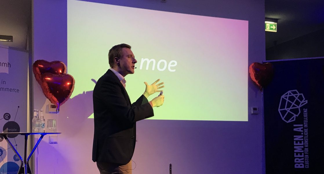 „Künstliche Intelligenz & Liebe“ 🤖❤️ was unsere ethische Diskussion über Tinder und sexualisierte Roboter mit Unternehmenskultur gemeinsam hat